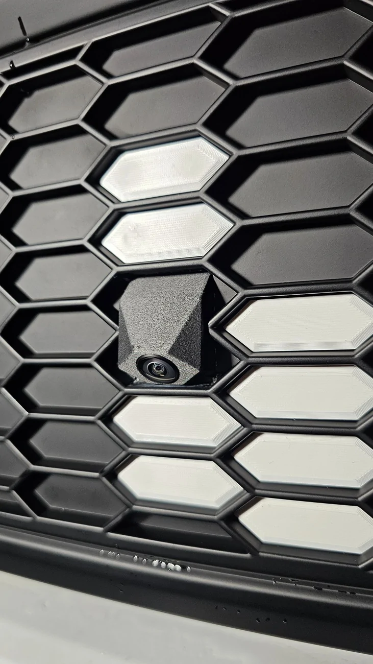 Ford F-150 Lightning Dirty Pro gets a Lightbar and Raptor grill 20251229_154445