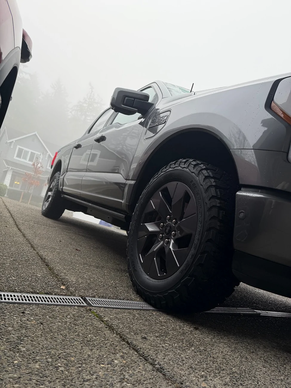 Ford F-150 Lightning KO3 tires not recommended for 2023 Lightning Lariat??? IMG_9884