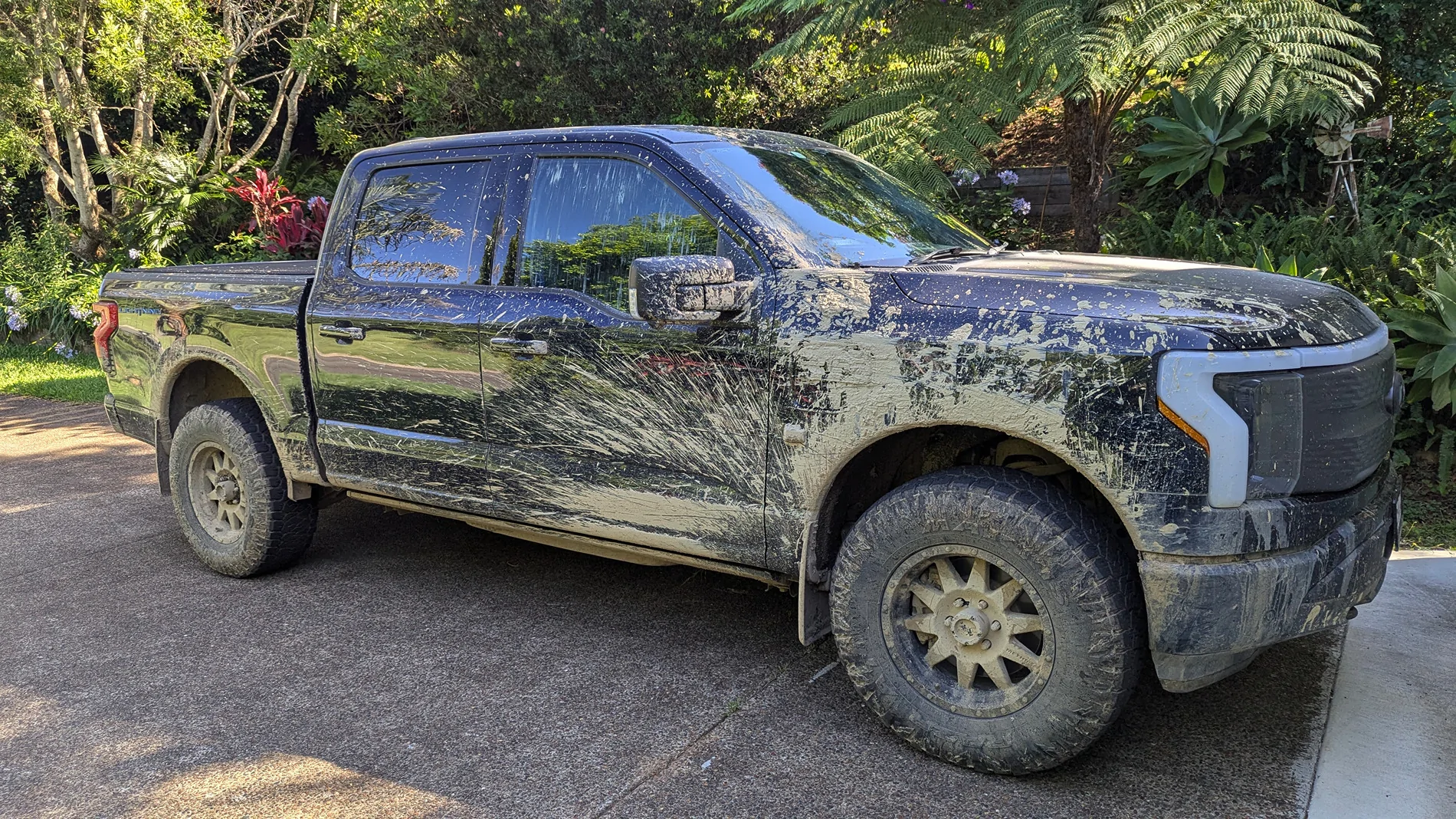 Ford F-150 Lightning Thunderbolt returns to Bellthorpe National Park (Pics and Videos) PXL_20251230_051857348