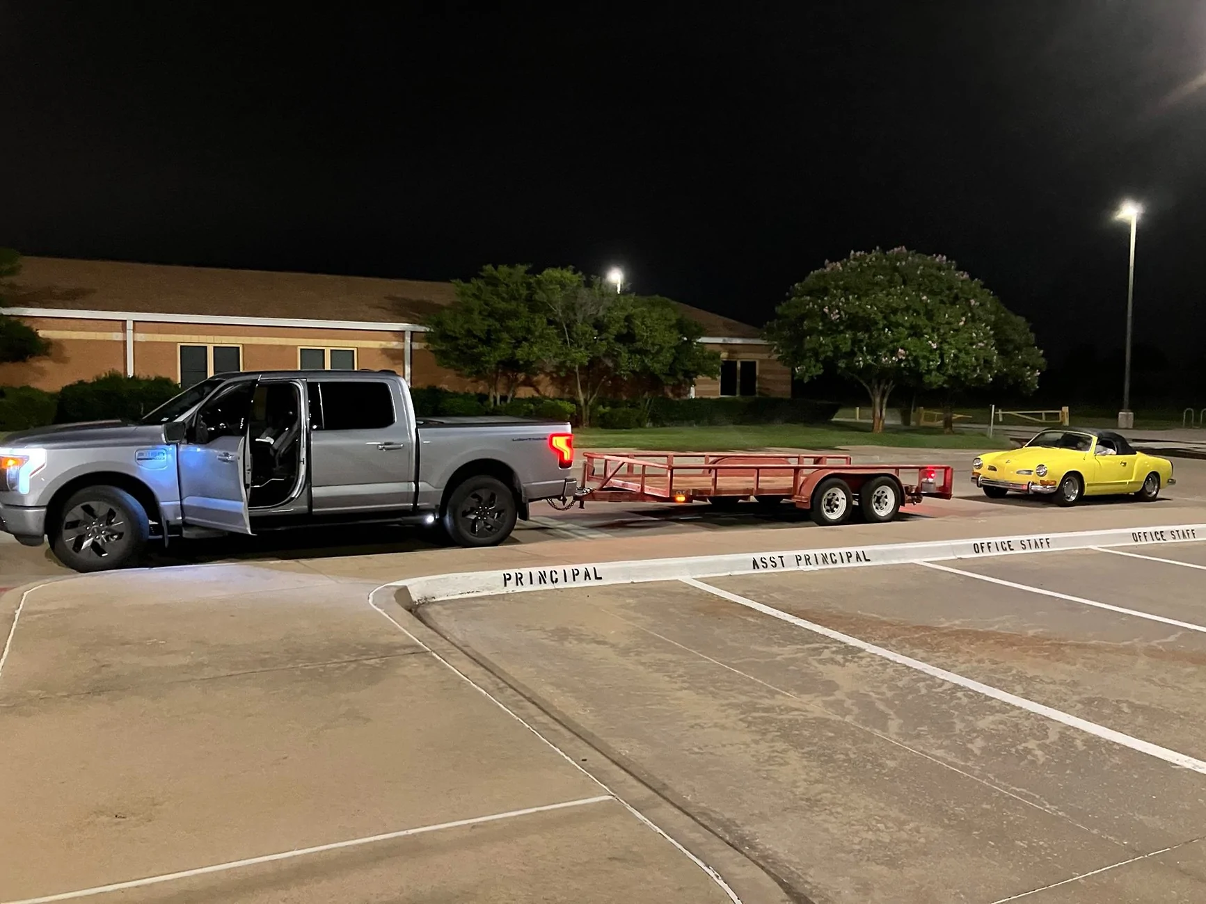 Ford F-150 Lightning High public charger pricing - war on EVs? KG arrival in Rockwall