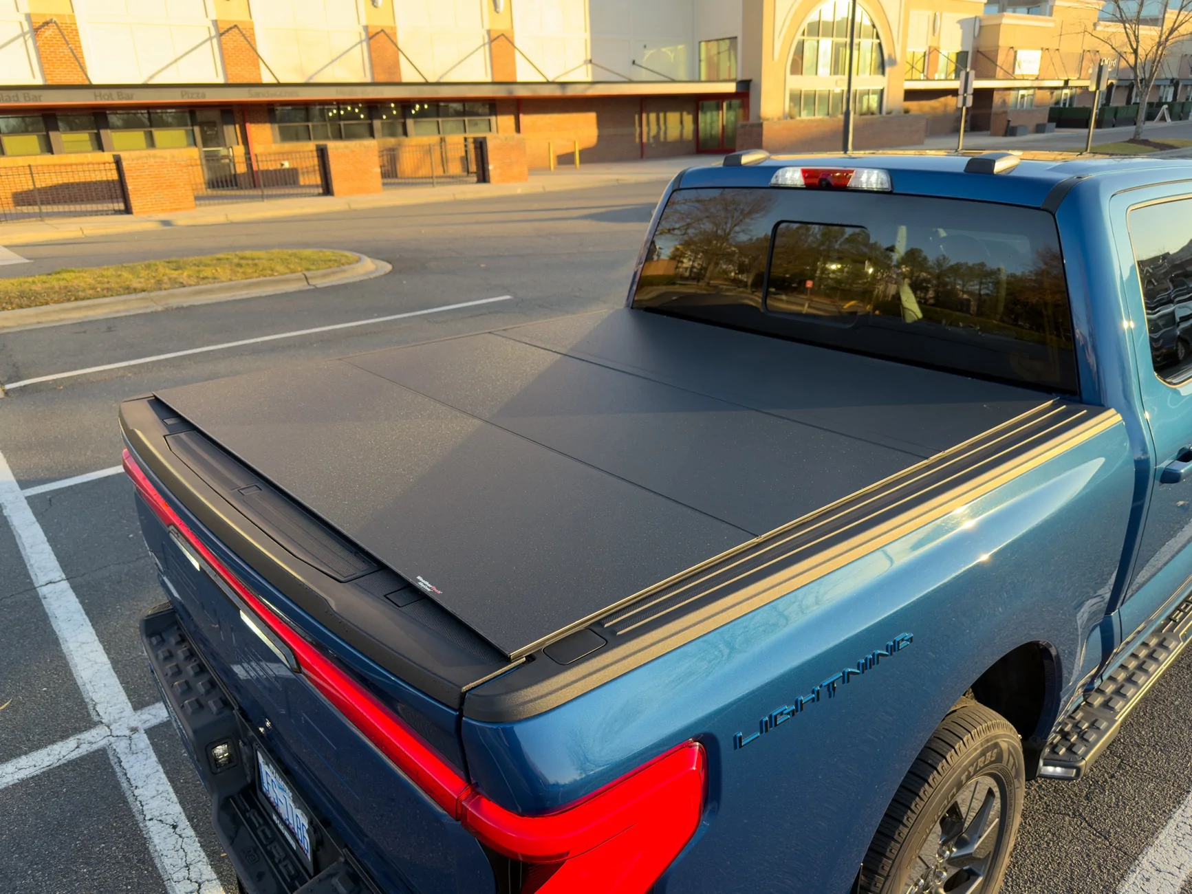 Ford F-150 Lightning 2022 Lariat ER - 69k miles - Max Tow, 9.6kW ProPower, Hard Tonneau, Spray-In Liner, Comma 3X IMG_5368