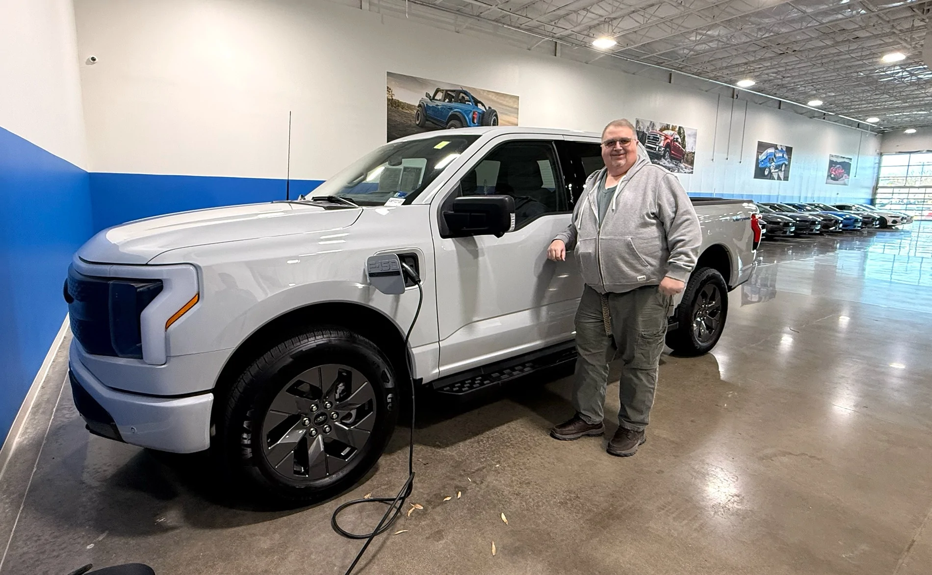 Ford F-150 Lightning Found my White XLT happy owner