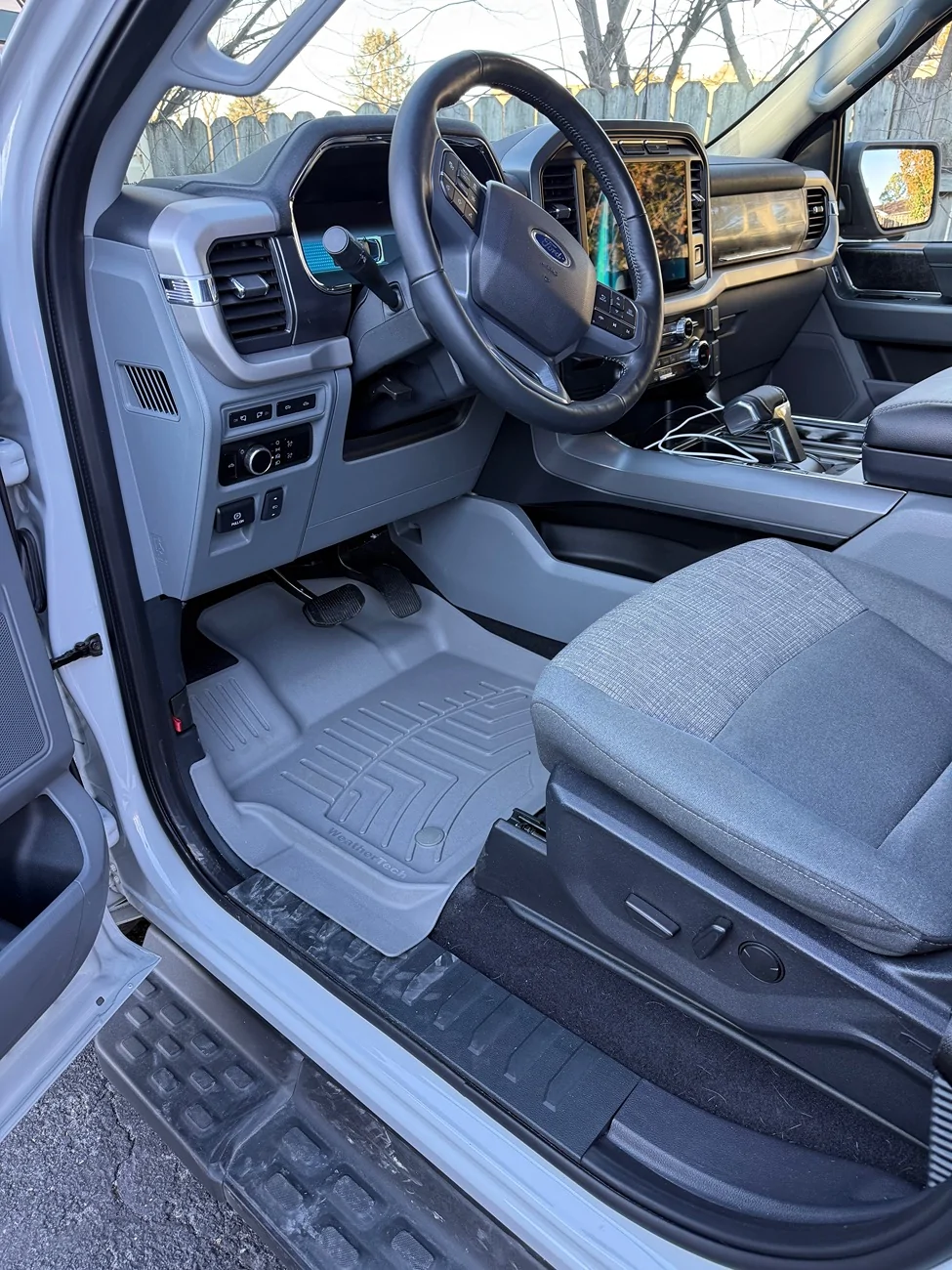 Ford F-150 Lightning Found my 'Avalanche' XLT;  Storm IMG_6987