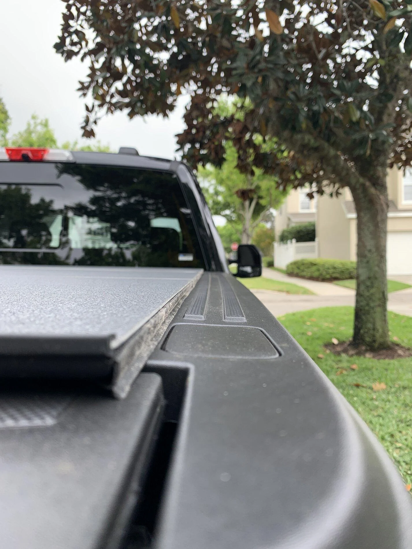 Ford F-150 Lightning Lomax Hard Tri-fold Installed IMG_1993