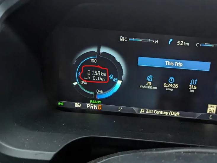 Ford F-150 Lightning Distance to destination on dash = 0kms Dash distance remaining 0