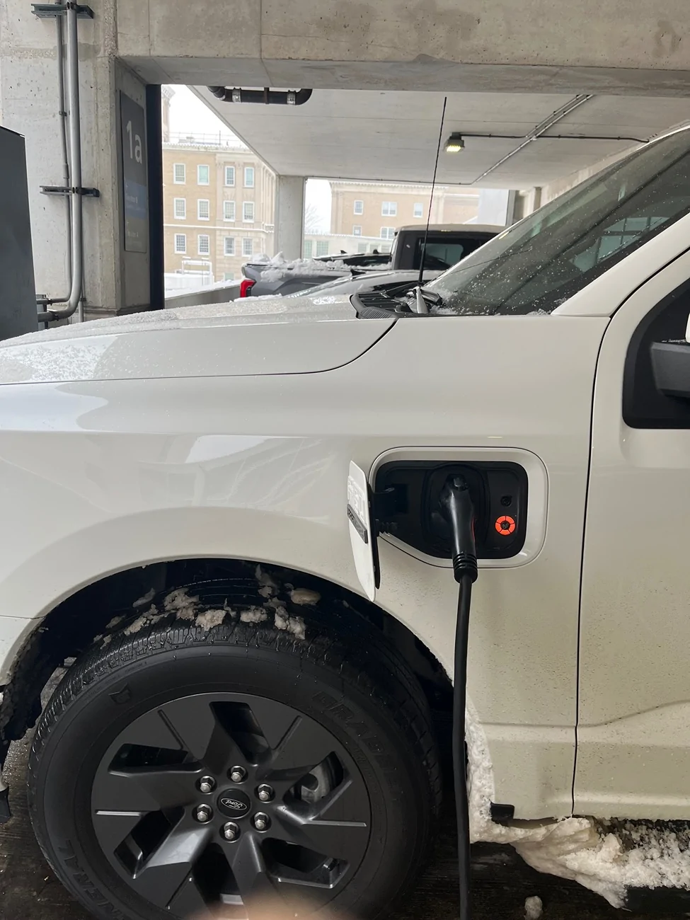 Ford F-150 Lightning New owner of used 22 ER Lariat, 8 days and drivetrain malfunction IMG_1316