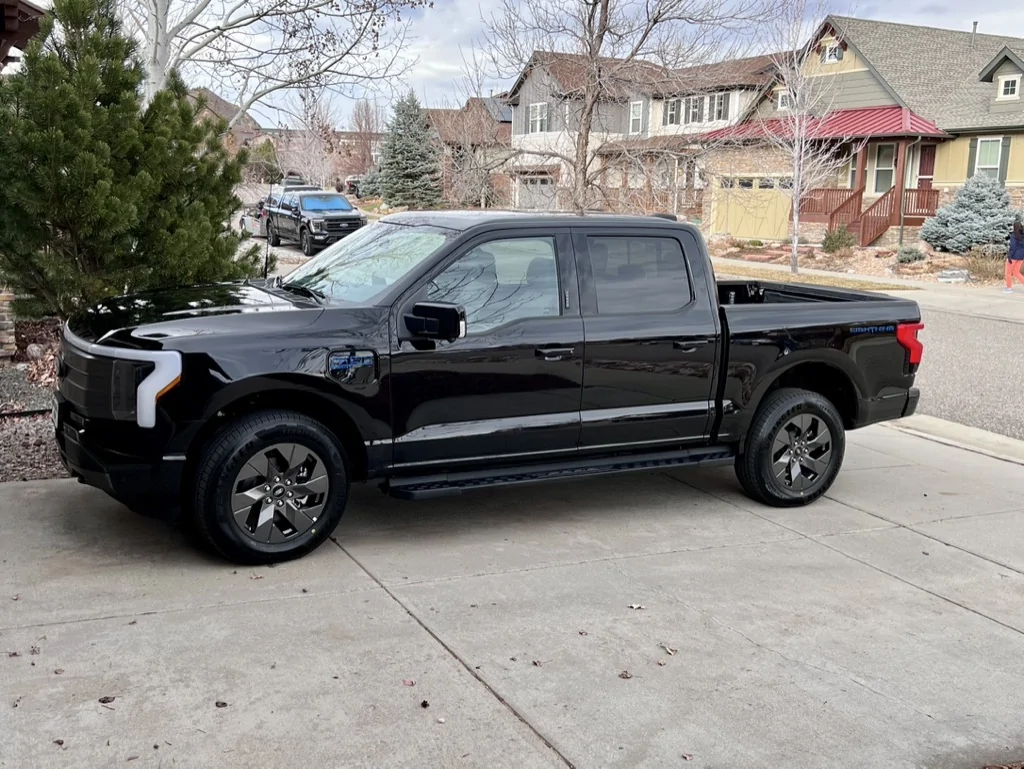 Ford F-150 Lightning Introductions & Welcome Thread 👋 A9149E6C-0CE2-448A-A8C7-61B84E9330AA_1_105_c