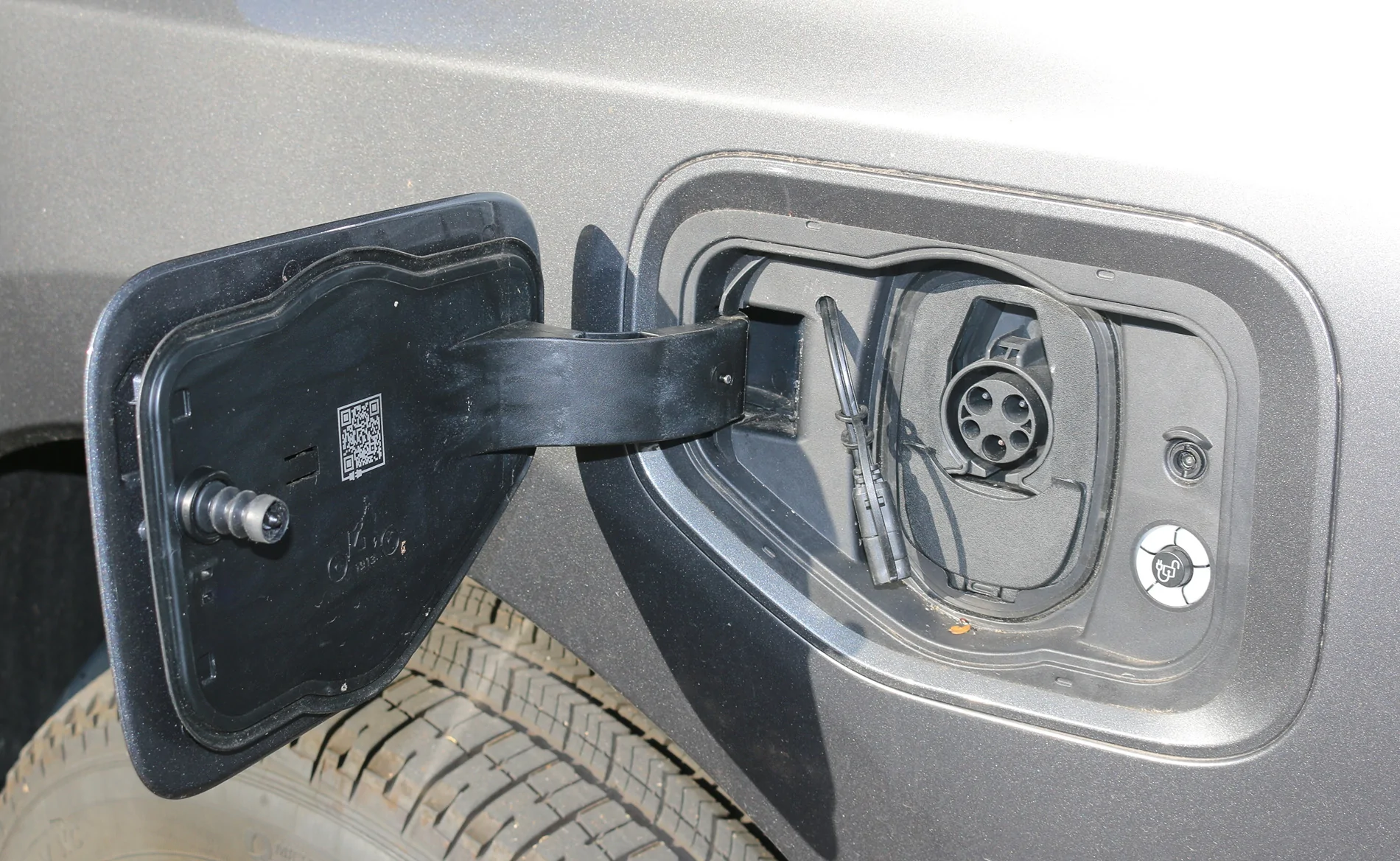 Ford F-150 Lightning Alarm randomly went off 0-My Lightning-IIMG_6004-SAE at charge port