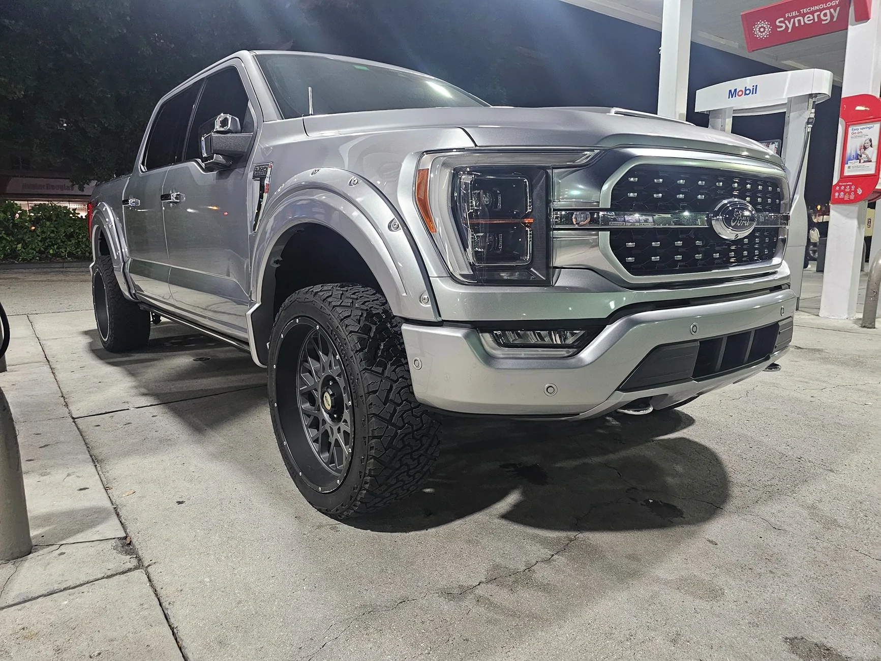 Ford F-150 Lightning Sport Fender Flares by Rough Country installed 20240118_204029