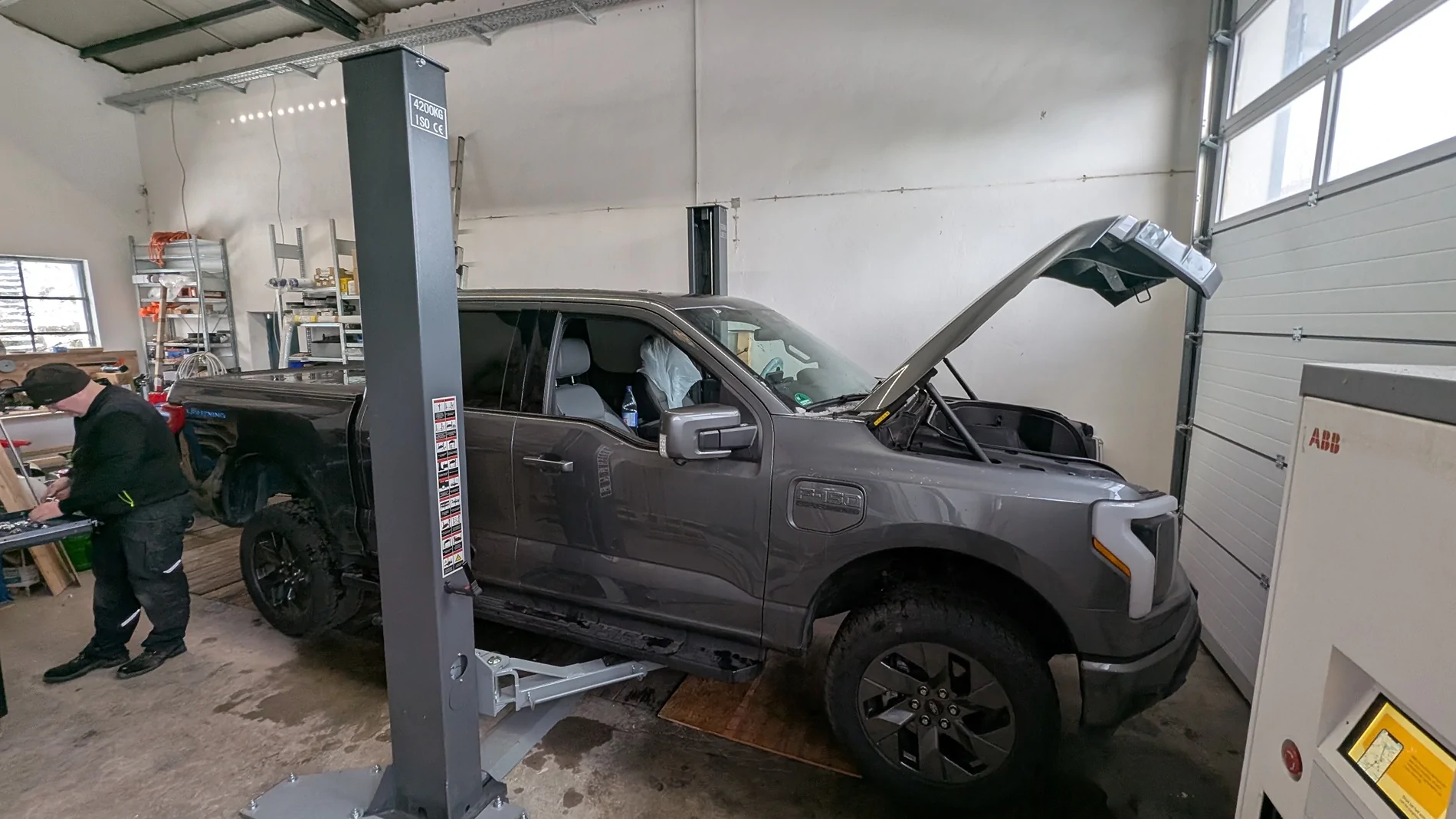 Ford F-150 Lightning Cell undervoltage of one cell - charging no longer possible Bild1