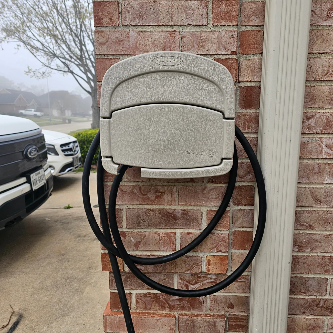 Ford F-150 Lightning Cord Holder 1000013511