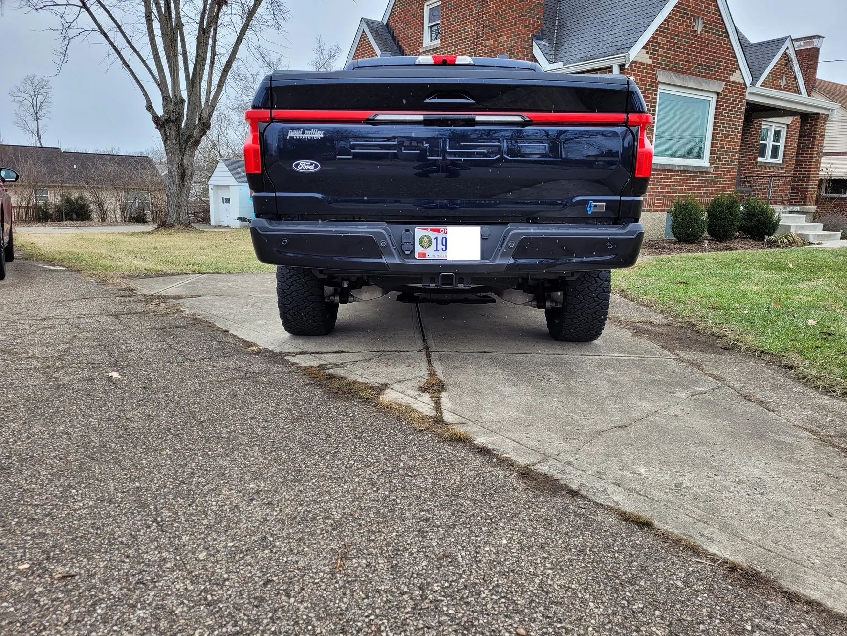 Ford F-150 Lightning What non-E-rated AT tire fills the wheel wells best? Lightning Back