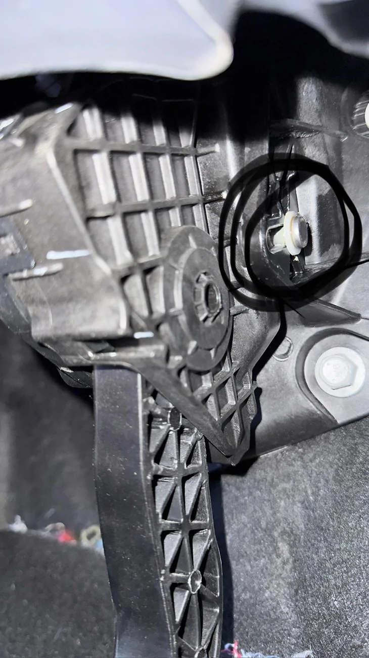 Ford F-150 Lightning Go pedal falling off 😱 pedal 2