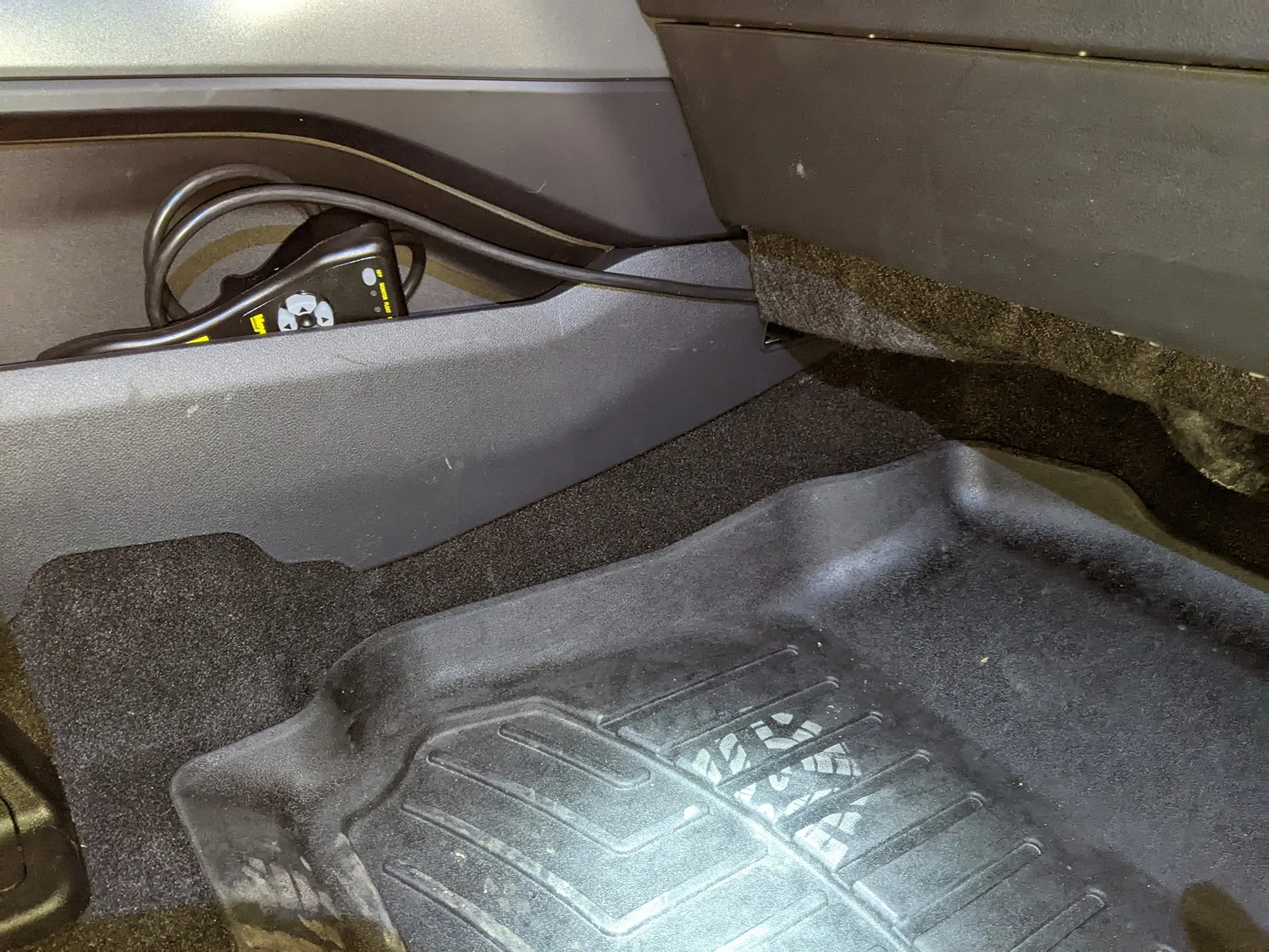 Ford F-150 Lightning Ford Lightning Meyer Wingman Snow Plow Review (Yes, a real commercial-grade front plow) PXL_20260222_031834368