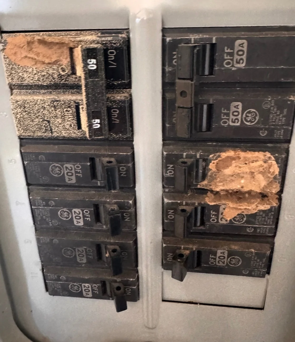 Ford F-150 Lightning Nema 10-30R on Sub-panel for charging? IMG_6641