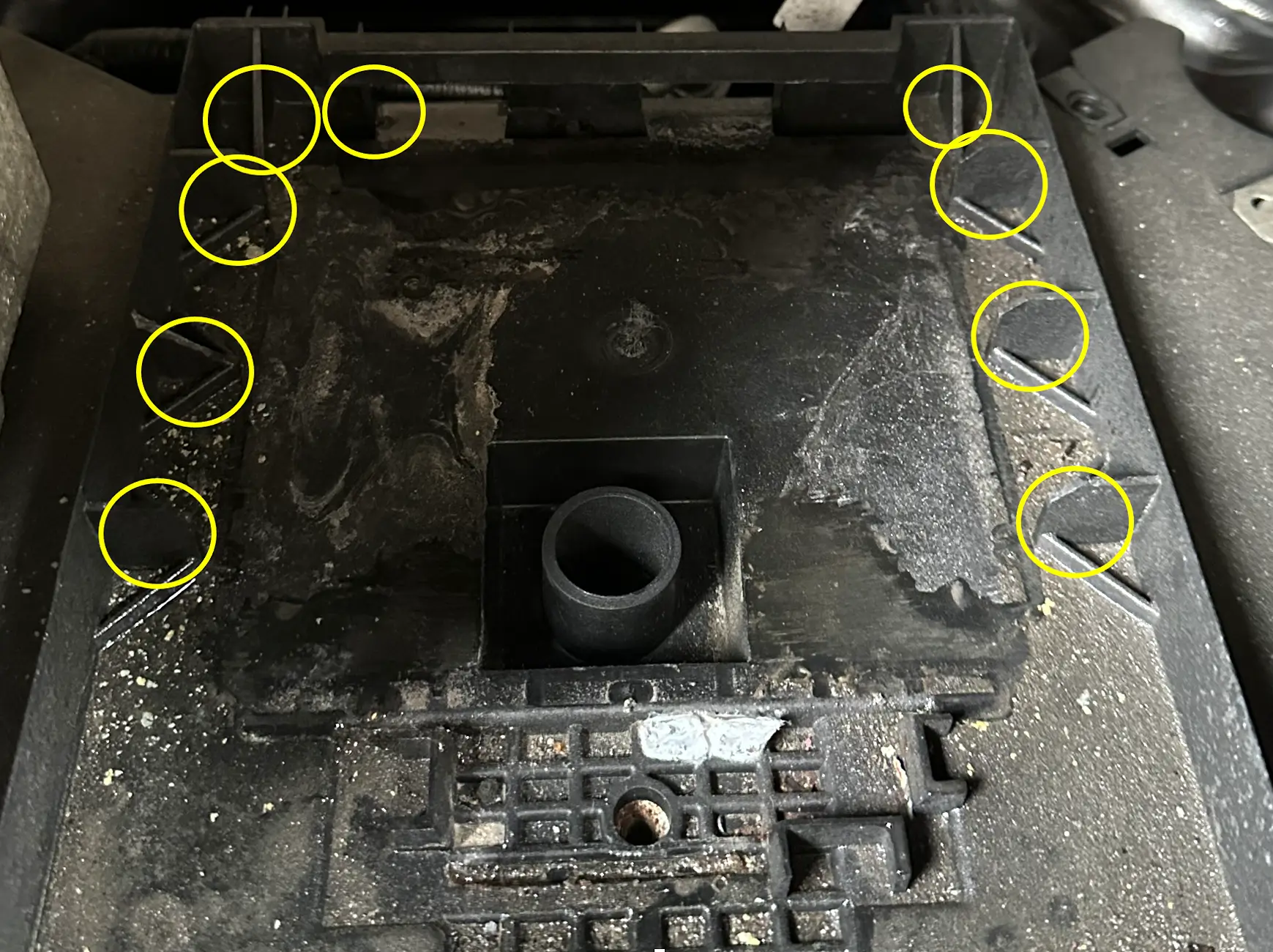 Ford F-150 Lightning 12V Battery replacement with H4 1772940755293-o9