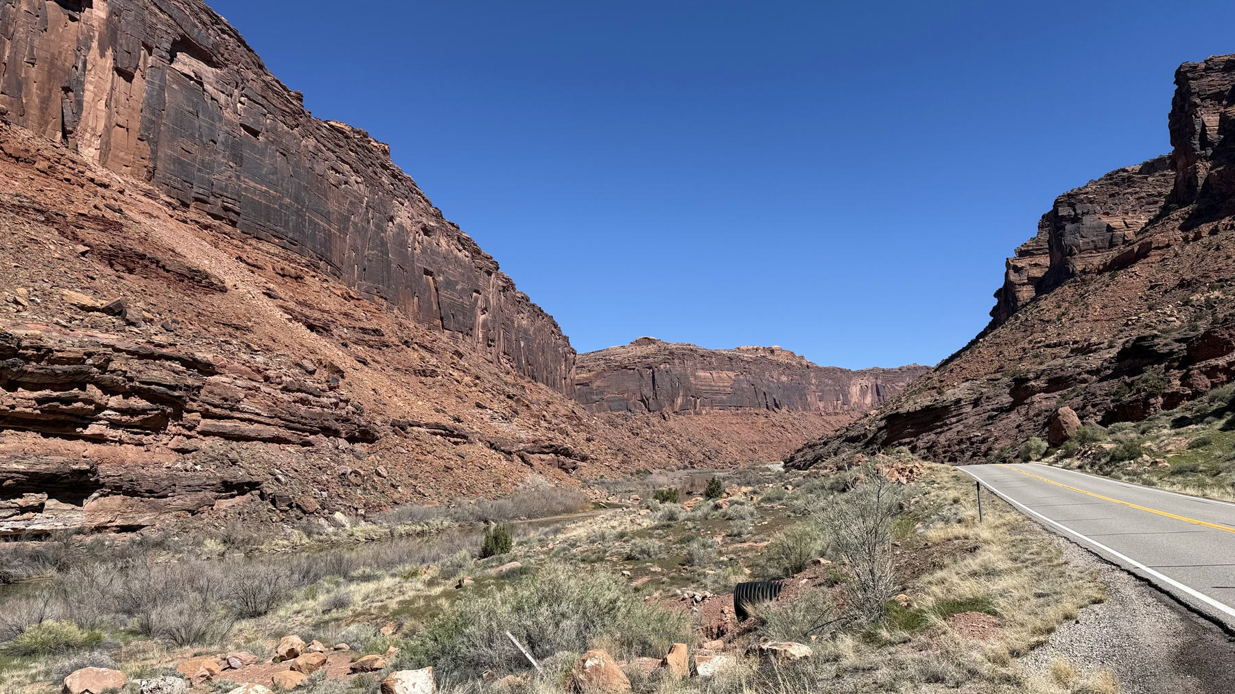Ford F-150 Lightning My 19th EV road trip - 2000 miles in the Wild, Wild West Moab128B