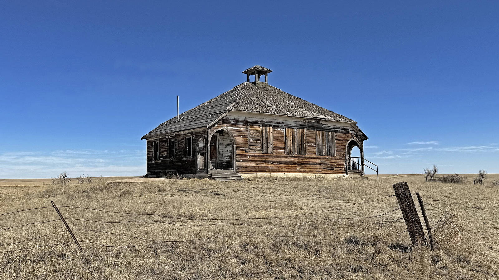 Ford F-150 Lightning My 19th EV road trip - 2000 miles in the Wild, Wild West House