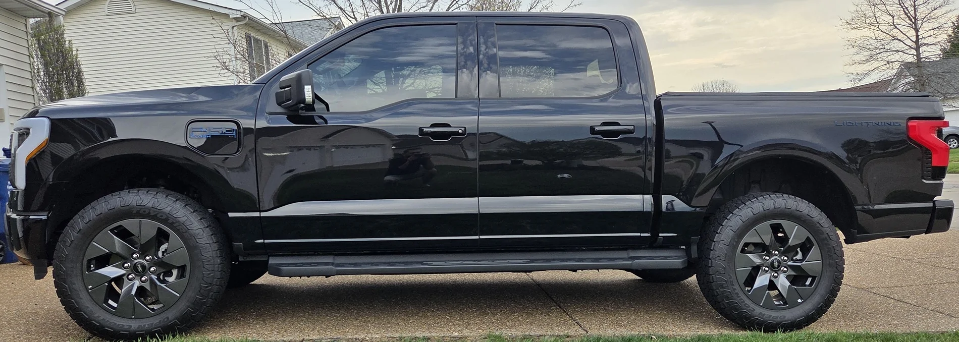 Ford F-150 Lightning tire size 25 lightning