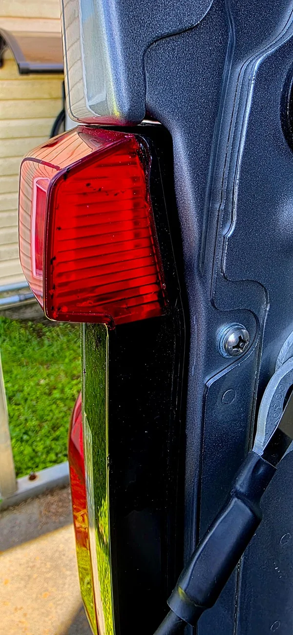 Ford F-150 Lightning 2025 Flash Taillight Water Accumulation 20260407_150000