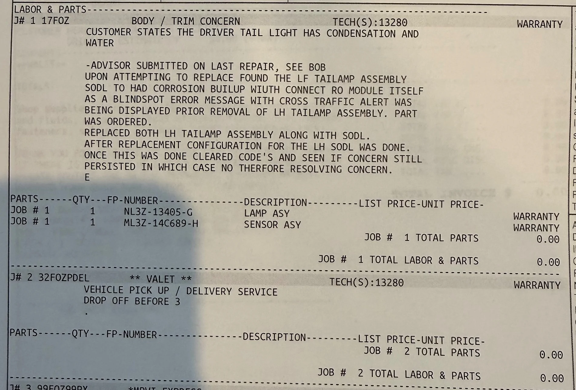 Ford F-150 Lightning 2025 Flash Taillight Water Accumulation IMG_9541