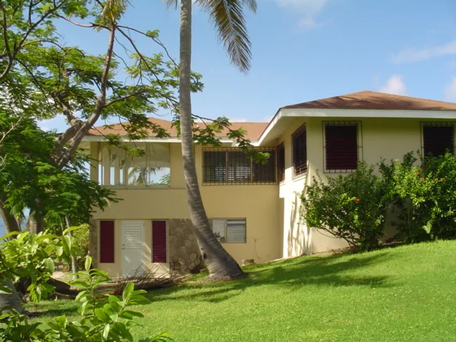 Ford F-150 Lightning Charging truck from solar array while powering home with PPO (offgrid) 2004-MONTSERRAT-LAPTOP 161