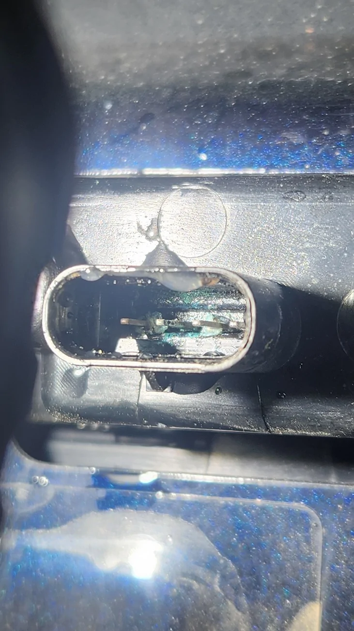 Ford F-150 Lightning Tailgate inop water intrusion mod 20260421_195653