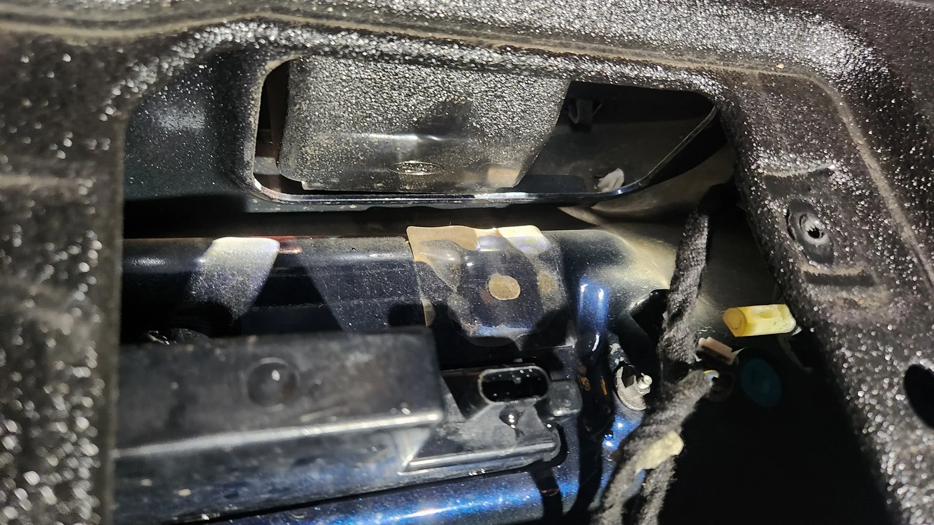 Ford F-150 Lightning Tailgate inop water intrusion mod 20260421_200941