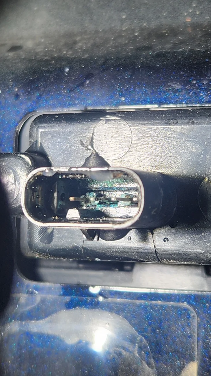 Ford F-150 Lightning Tailgate inop water intrusion mod 20260421_195649
