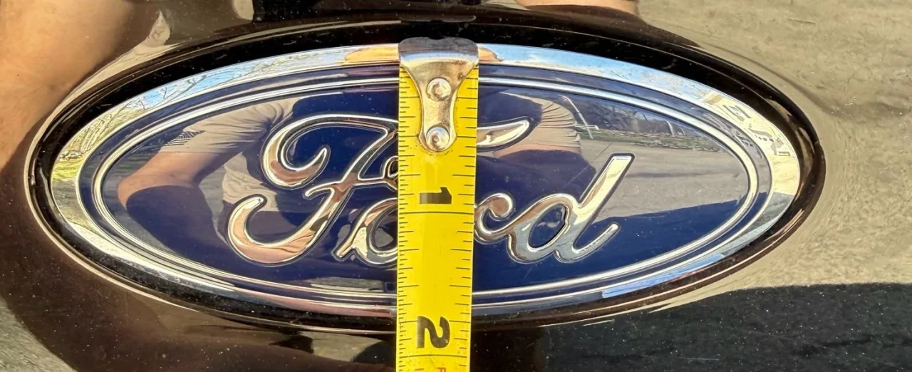 Ford F-150 Lightning Lightning Lariat Tailgate Badges emblem 2