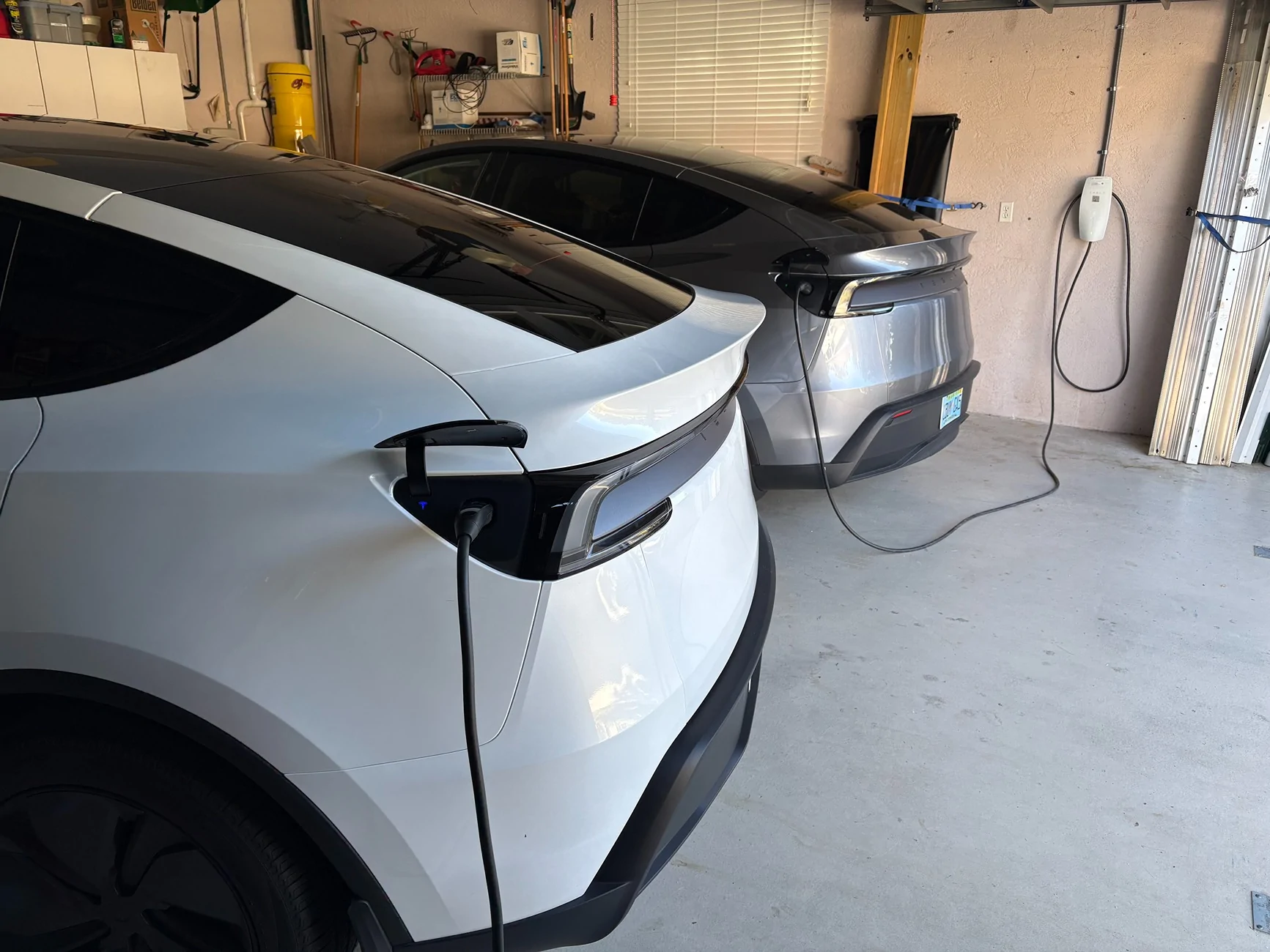 Ford F-150 Lightning Best EVSE Setup for Two EVs on One Circuit? 1777829613437-u2