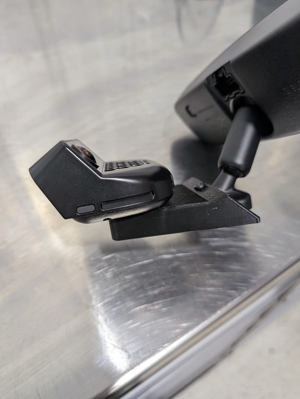 Ford F-150 Lightning Comma Four Mirror Mount PXL_20260504_175736390