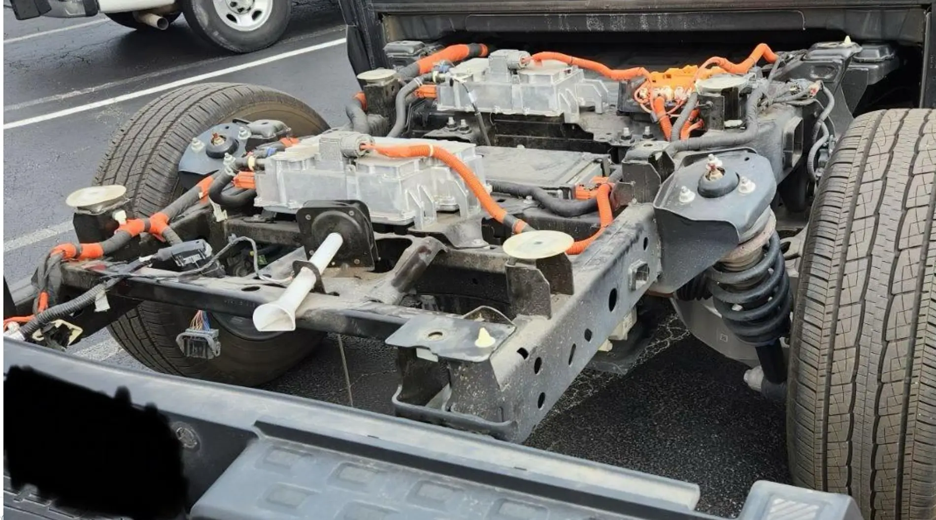 Ford F-150 Lightning Identify ProPower, APIM says 2.4 kw, but 240V available. 1778792824731-f5