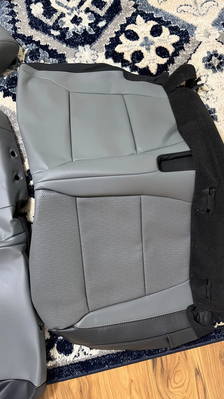 Ford F-150 Lightning WTS 2025 Lariat Seats Covers IMG_1722