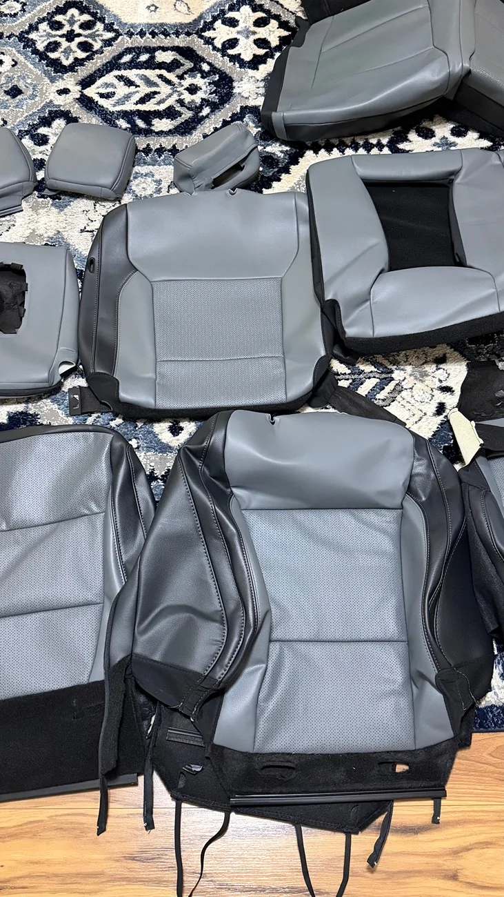 Ford F-150 Lightning WTS 2025 Lariat Seats Covers IMG_1712