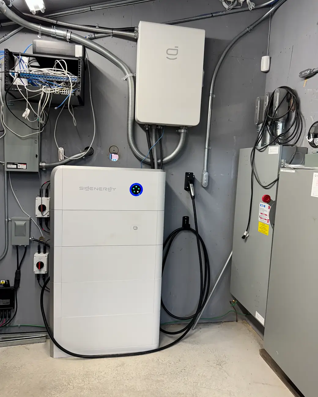 Ford F-150 Lightning Ford HIS is dead. Here's what F-150 Lightning + Charge Station Pro owners can actually do for V2H in 2026. loadhub and stack indoor