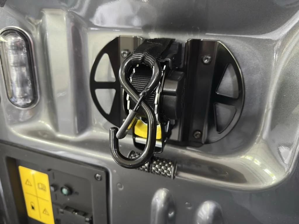 Ford F-150 Lightning Rhino Integrated Ratchet straps - for F150 1