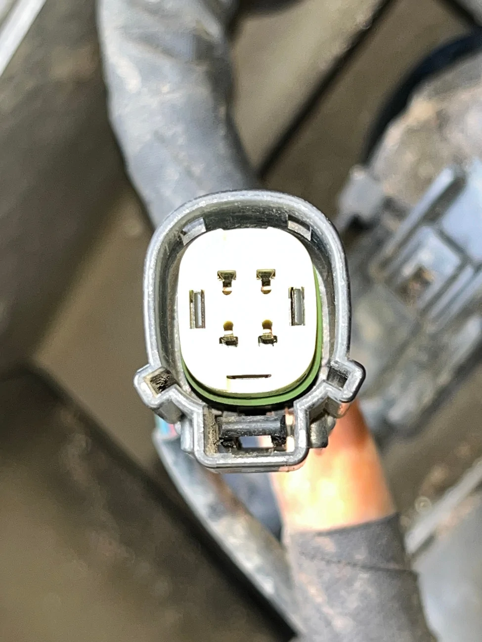 Ford F-150 Lightning Pro Power bed outlets not working PPOB 4-Pin Female - Dusted Out - IMG_8514