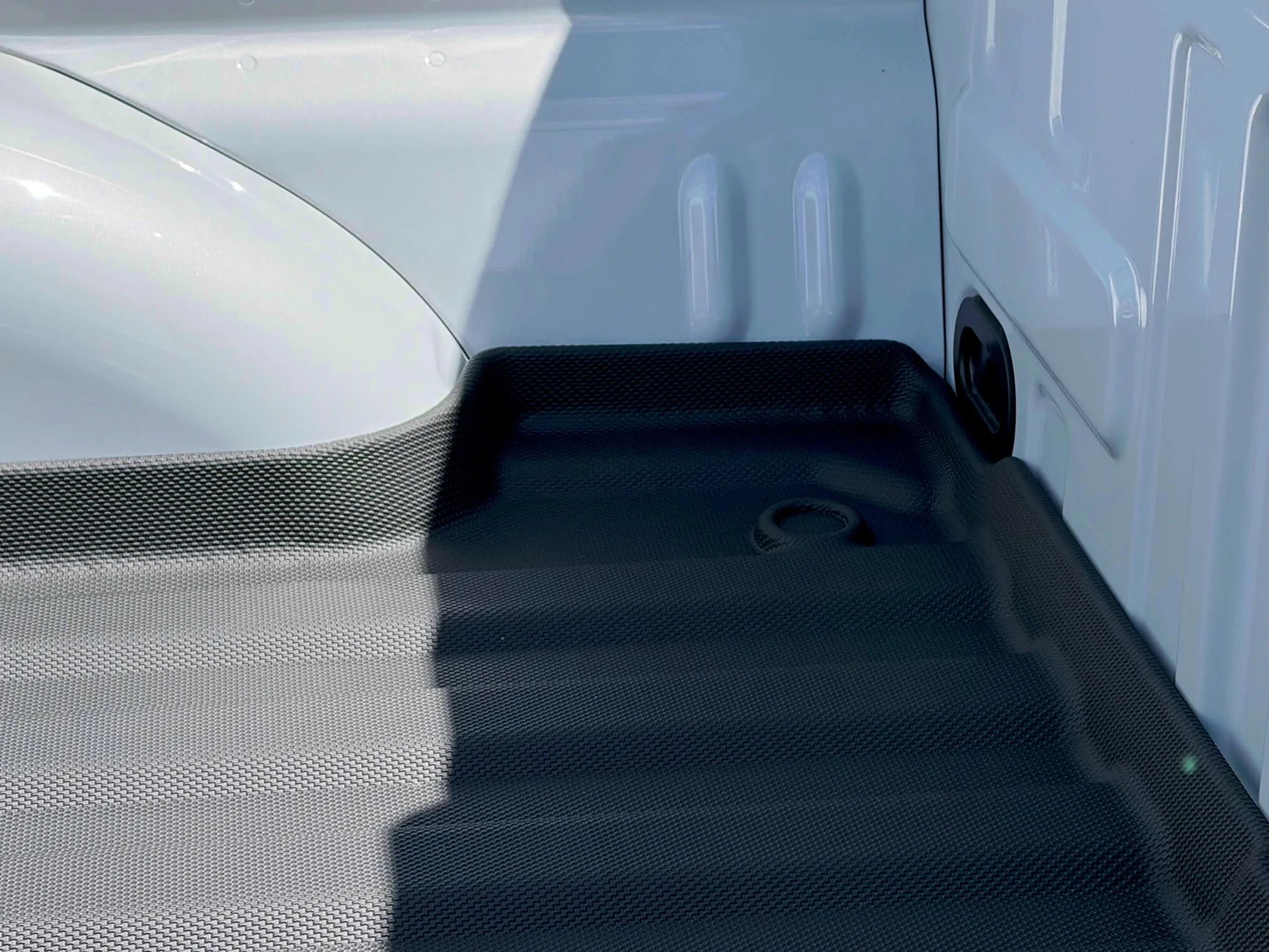 Ford F-150 Lightning Bed Mat Review - TripleAliners IMG_3669