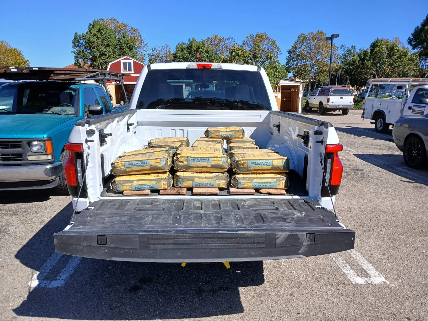 Ford F-150 Lightning Pics of Lightning Trucks Doing Truck Things. Post Yours! 📸 moby_loaded_0