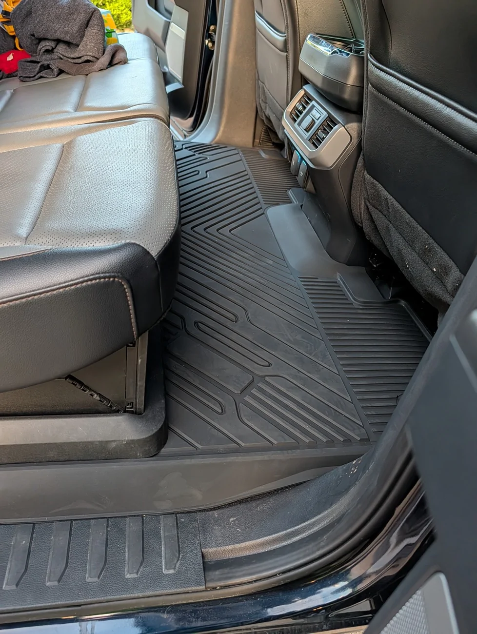 Ford F-150 Lightning 3W Auto-life Mats Review PXL_20260810_010504017.MP