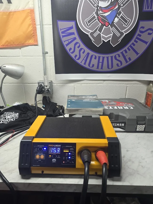 Ford F-150 Lightning ProLogix PL6100 12 Volt 100A Flashing Power Supply and 60/40/10A Battery Charger $275 1787340854774-ru