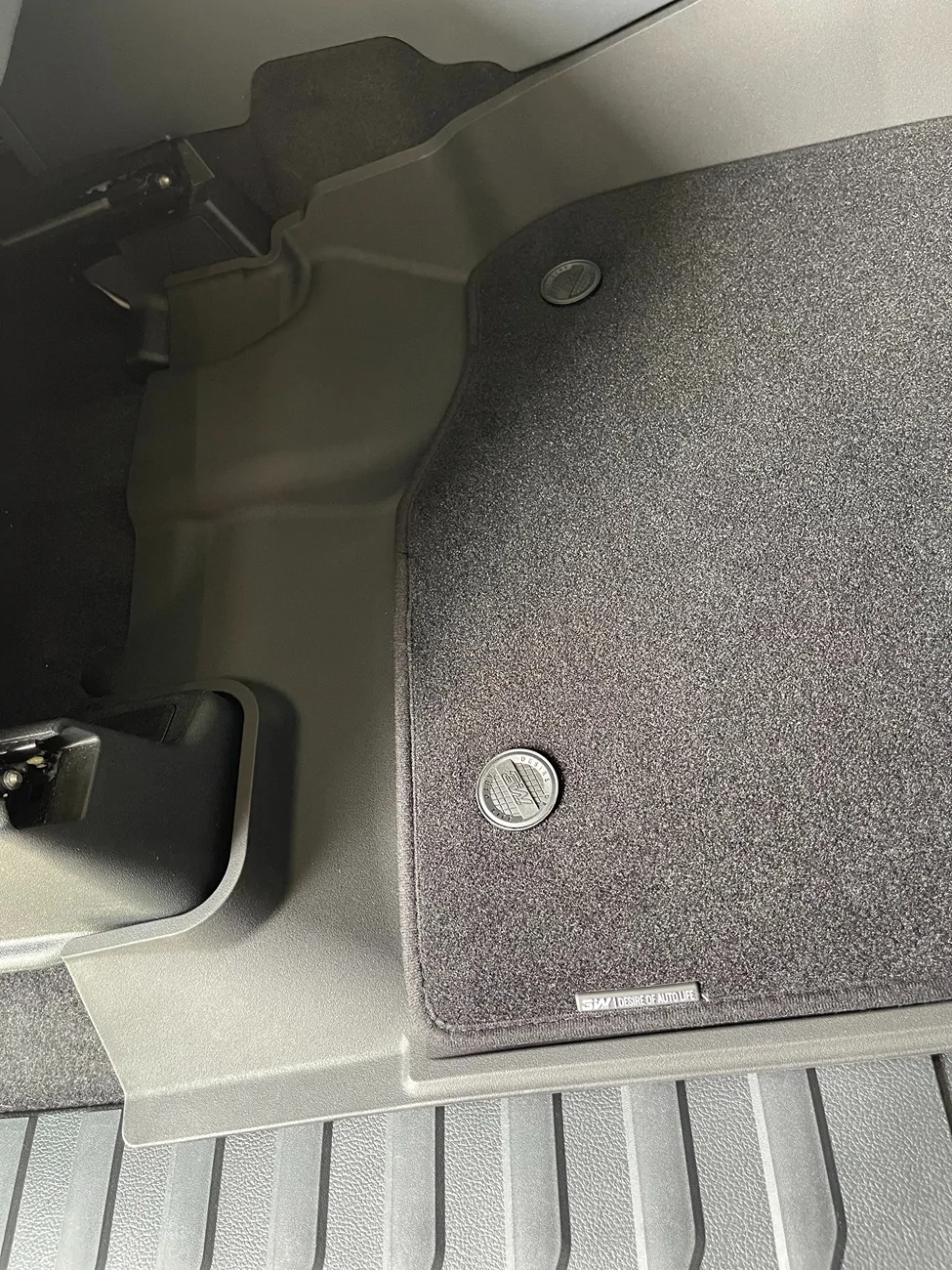 Ford F-150 Lightning 3W Liners floor mat review IMG_3645