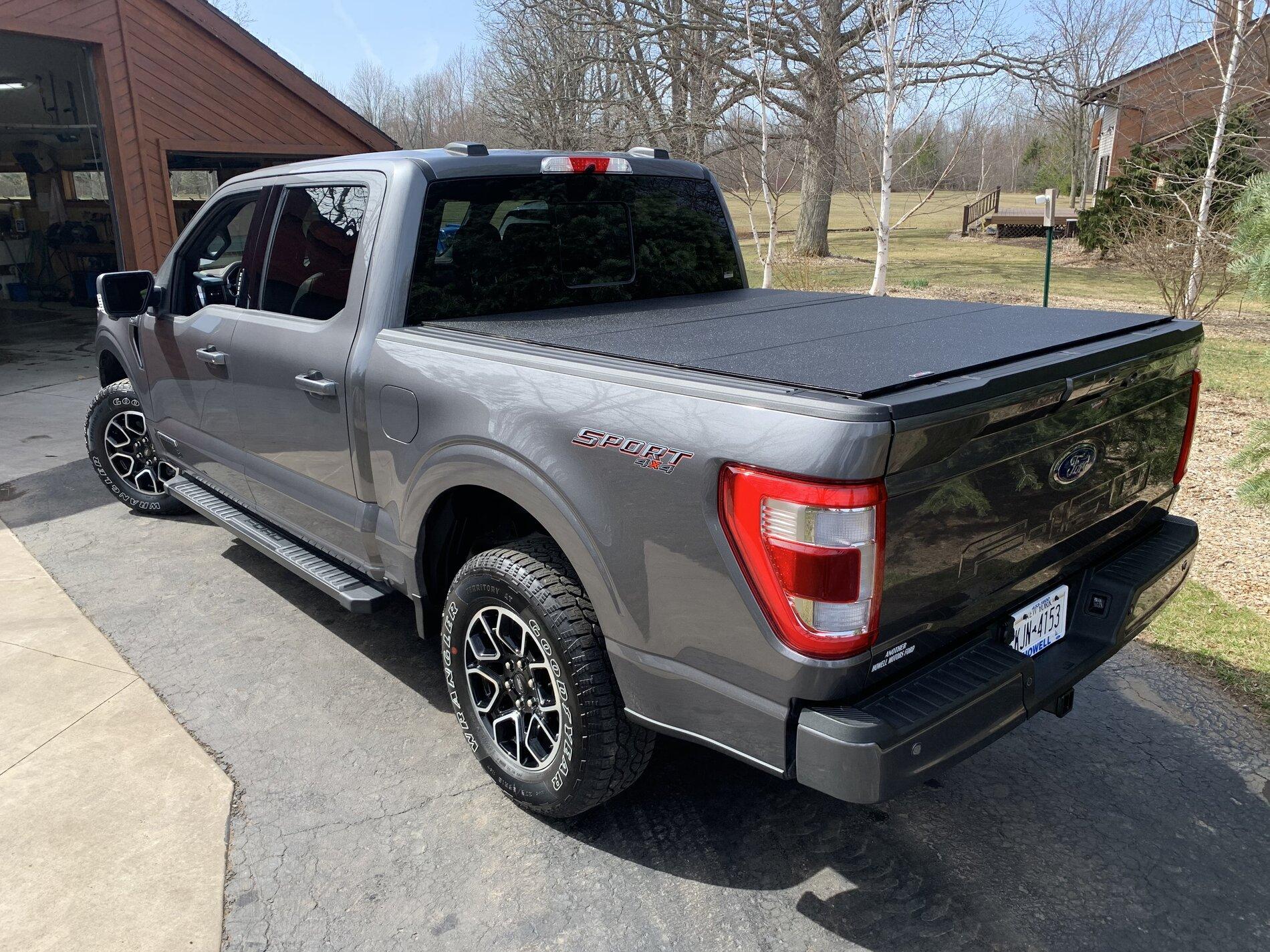 Ford F-150 Lightning Lomax Hard Tri-fold Installed IMG_1812.JPG