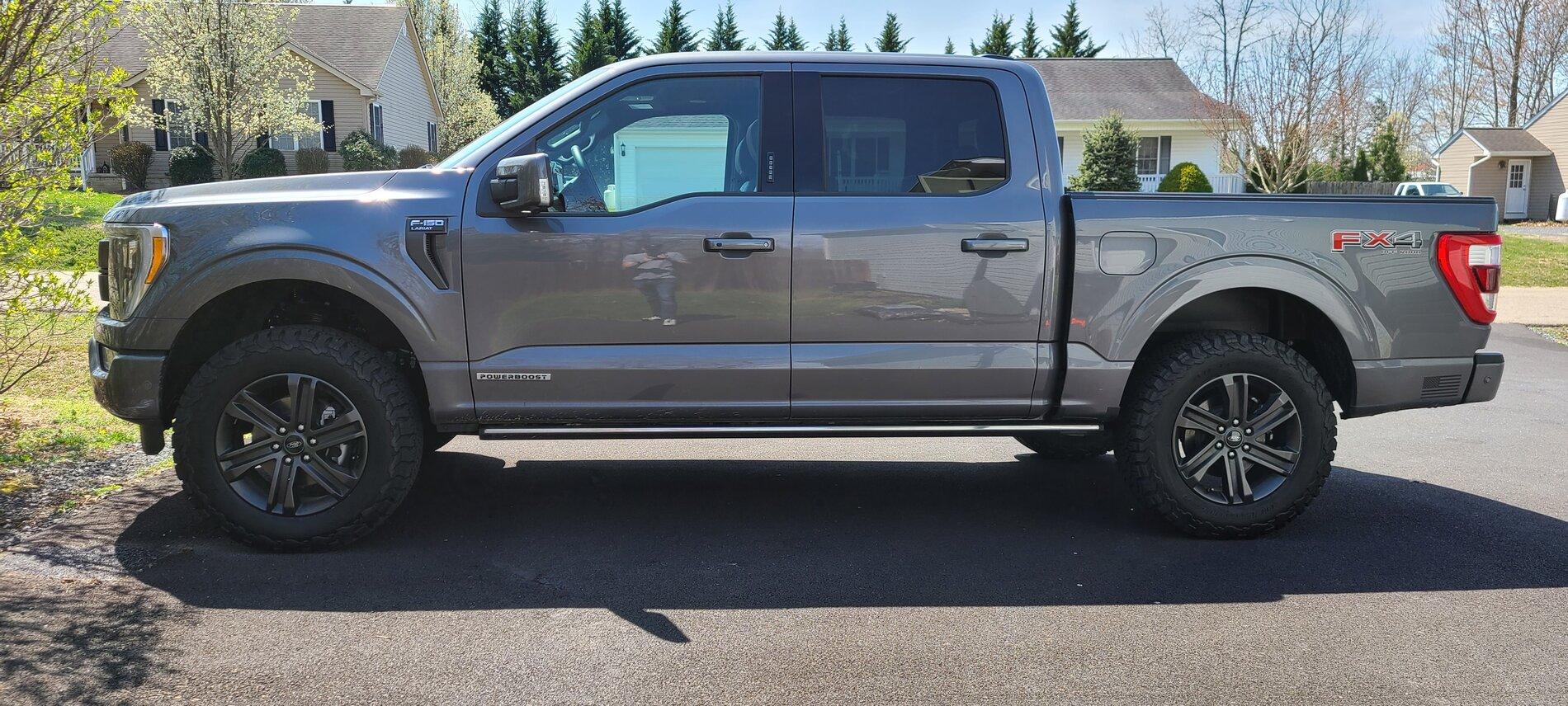 Ford F-150 Lightning Sport 20s with 285/65, 295/65, or 35x12.50 20210405_125458