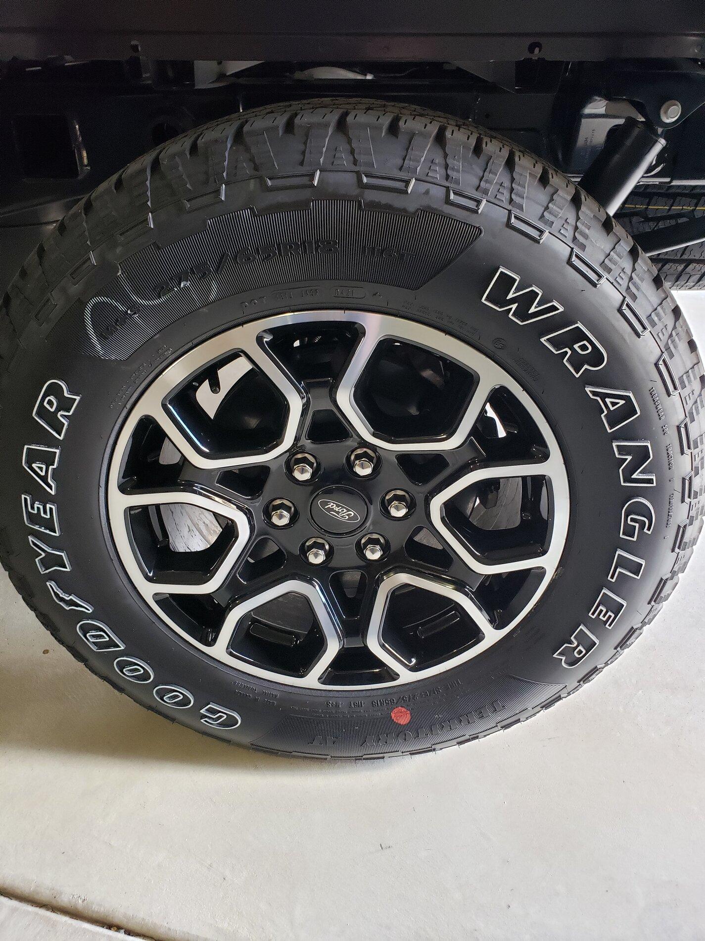 Ford F-150 Lightning SOLD 18" Sport wheels and Goodyear Wranglers 20210415_135647