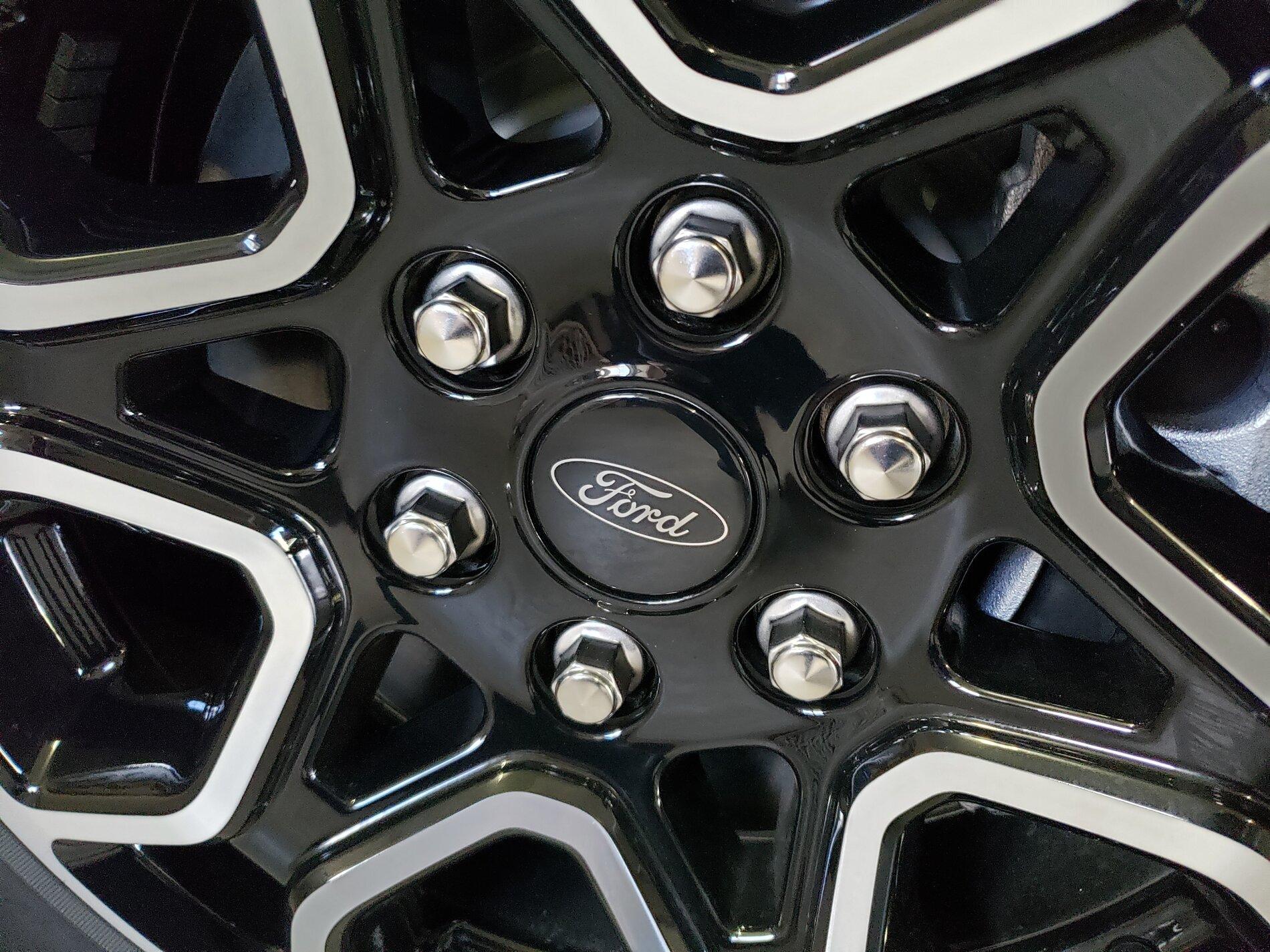 Ford F-150 Lightning SOLD 18" Sport wheels and Goodyear Wranglers 20210415_135657