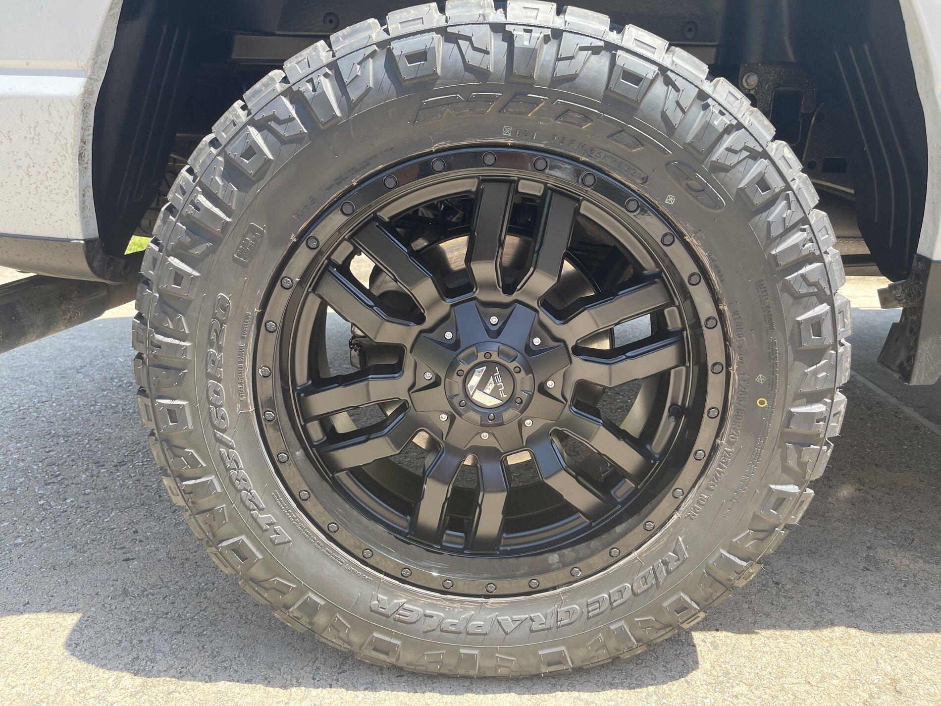 Ford F-150 Lightning Looking for pics of a 285/60r20 on +1 offset wheels.... 8168F8B1-29E9-43B3-8C91-86F13157B61B