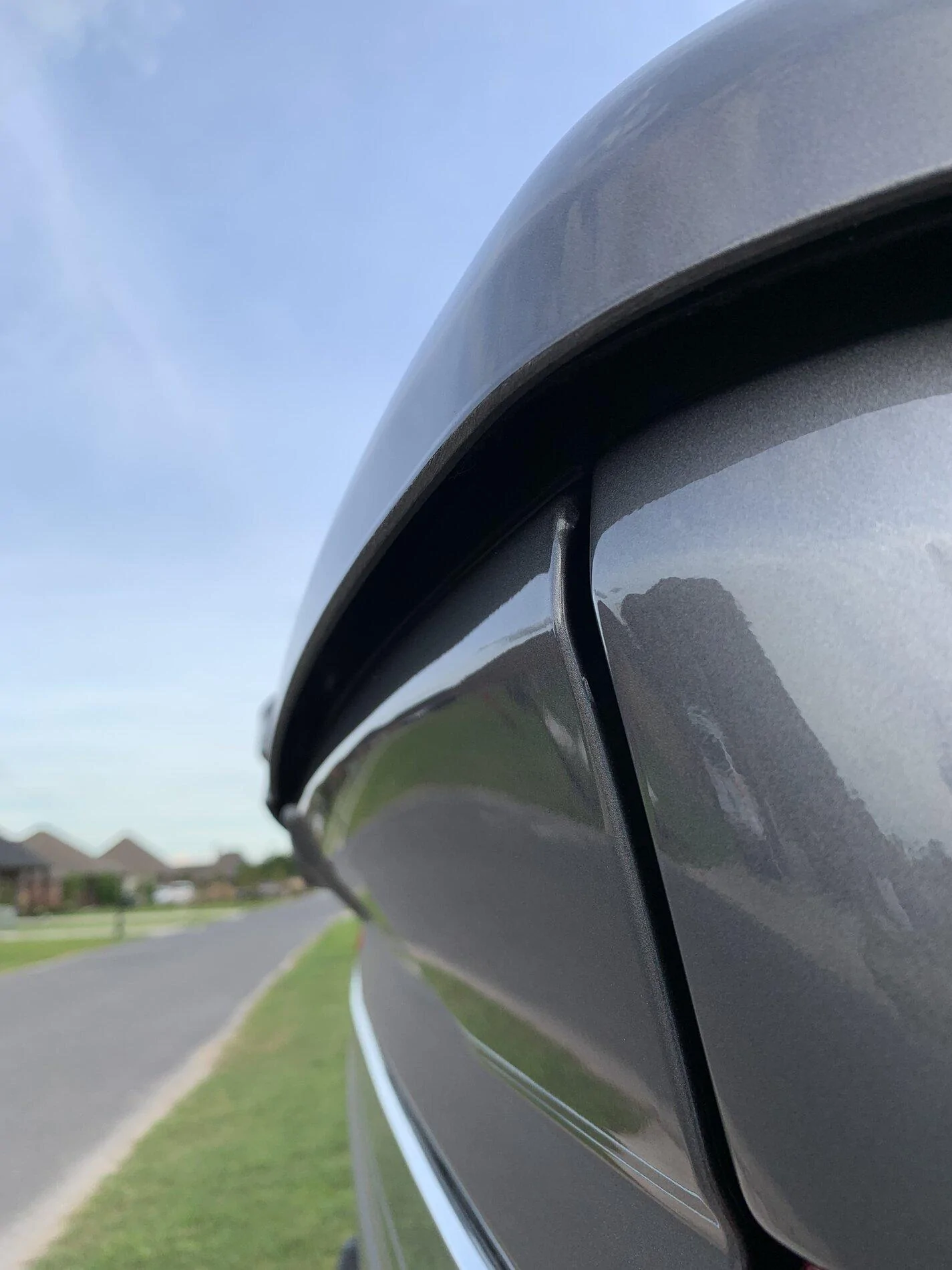 Ford F-150 Lightning Installed Undercover Elite hard tonneau cover. 6C258523-7ED0-4A5F-8F31-FF7F61082072