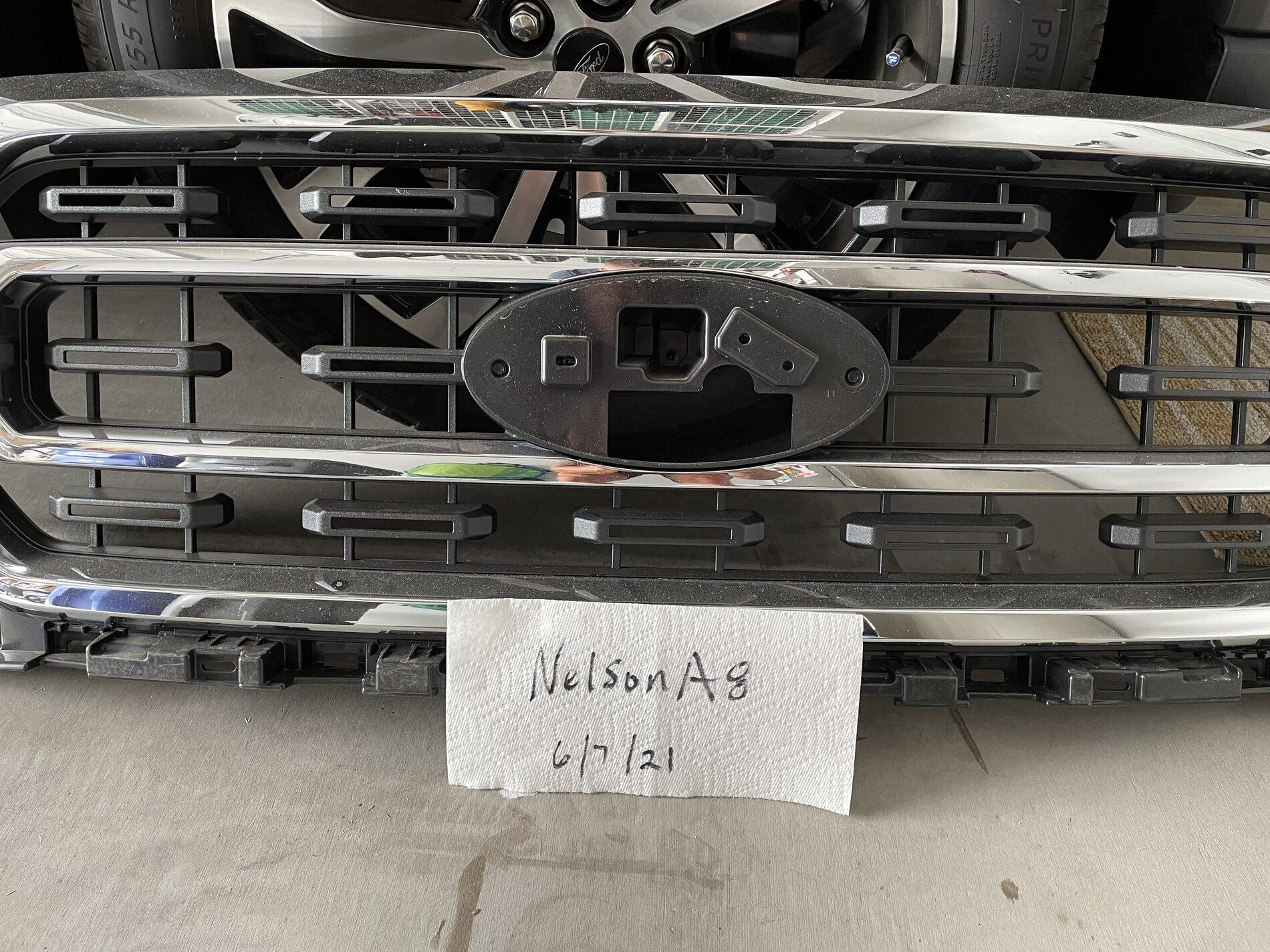 Ford F-150 Lightning FS XLT Chrome Grill 519BAE09-67F3-4379-9569-F4E437B36008